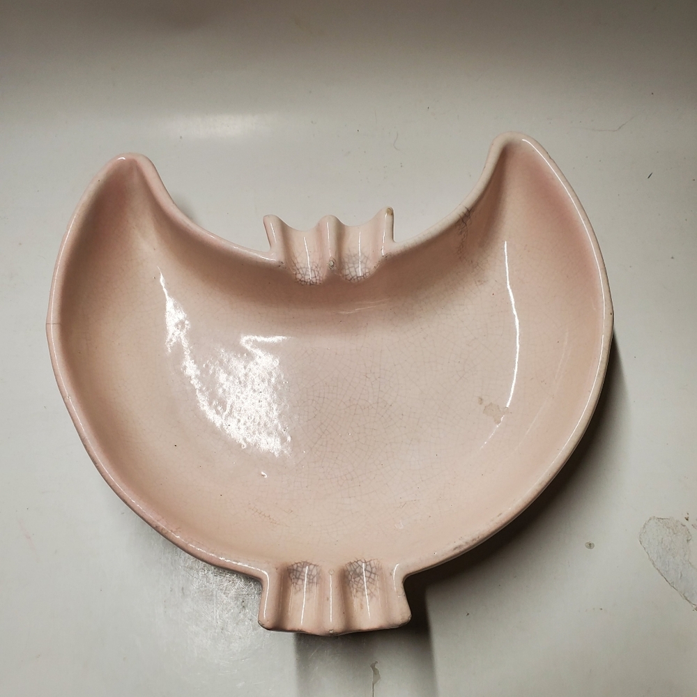 Mid-Century Modern Maddox of California Pale Pink Ashtray Vintage Chic